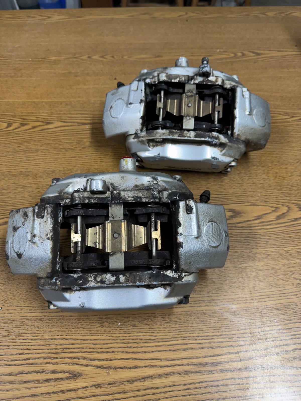 04-08 Maserati Quattroporte  Left & Right Front Brake Caliper Calipers Pair  57K