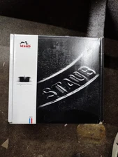 STAUB Cast Iron 1.25-qt Round Cocotte