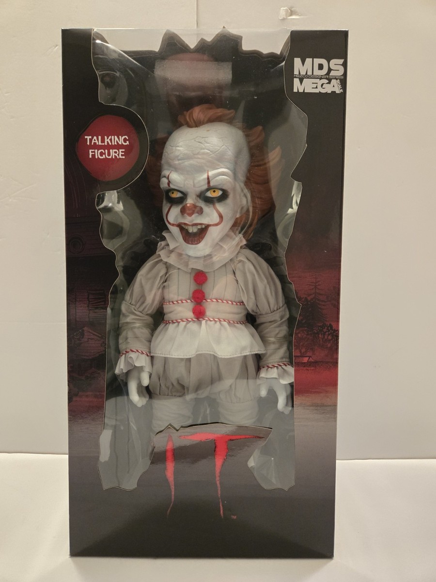 Mezco Toyz IT Pennywise Clown Mega Scale Talking 15