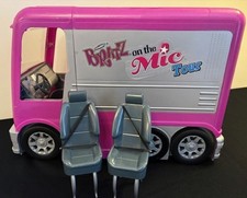 Bratz On the Mic Tour Bus with Built In Furniture + Disco Deck