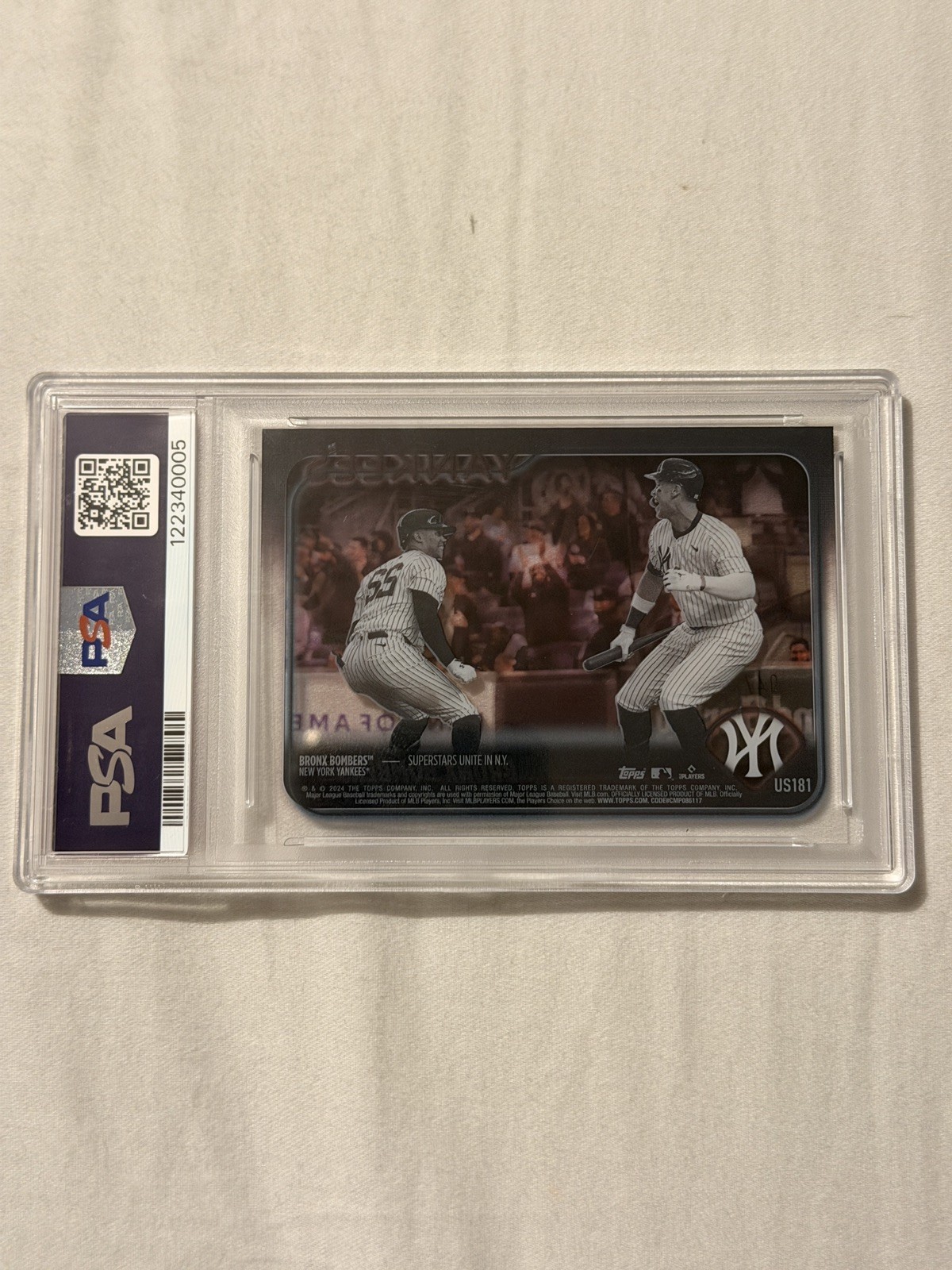 PSA 9 Aaron Judge / Juan Soto 2024 Topps Update Clear #US181 /10 #4/10 view 3