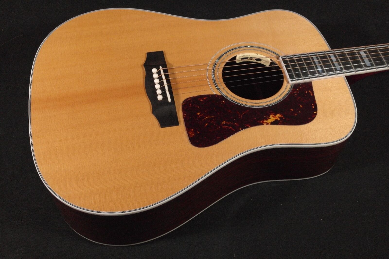 Guild D-55E Dreadnought Acoustic-Electric Guitar Natural 738