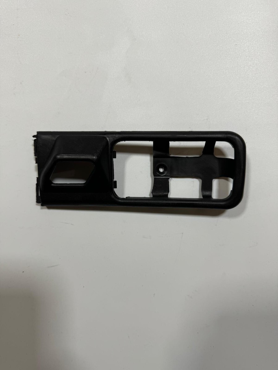 Mercedes W126 C126 Door Handle Bezel A1267660111 Left Front Door  