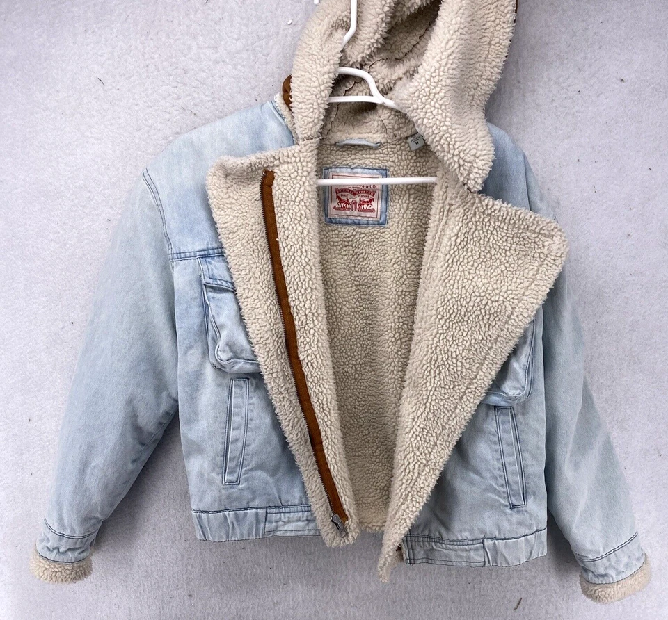 Levi's  Jacket Women's Size Medium Hooded High Pile Fleece Lined Denim LW1RC867 - Image 2 of 4