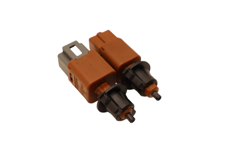 2017 - 2019 NISSAN ROGUE S SPORT BRAKE PEDAL LIGHT STOP LAMP SENSOR SET OEM #24 - Image 4 of 4