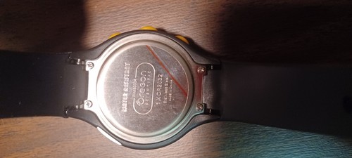 Orologio cardiofrequenzimetro Oregon Scientific IHM80004 - Foto 3 di 3