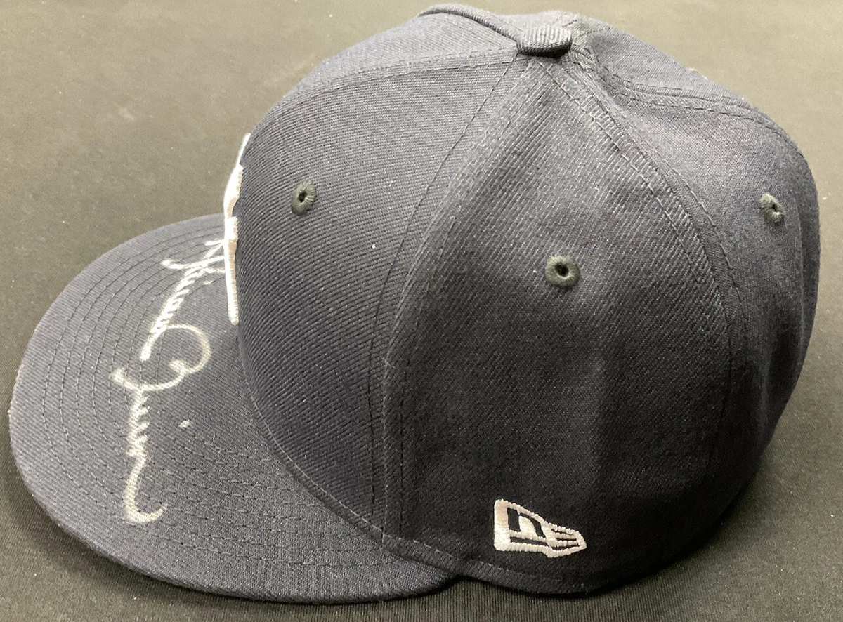 MARIANO RIVERA Signed Autographed New Era New York Yankees Hat