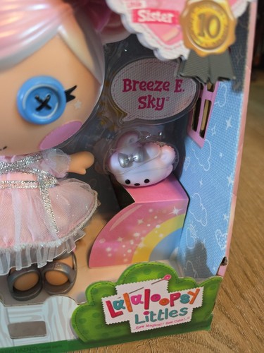 Lalaloopsy Littles 10th Anniversary Breeze E. Sky Doll Little Sister 2021 New! - Imagen 2 de 6