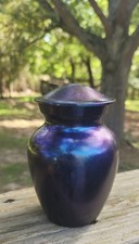 Memorial Pet Urns Small Dog/Cat Ashes Gold Drip Small 5"T 3.5"W