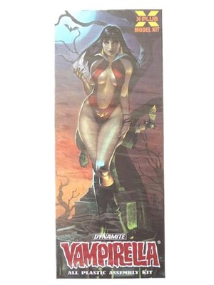 XPLUS [Unopened] 1/8 Vampirella [019736]