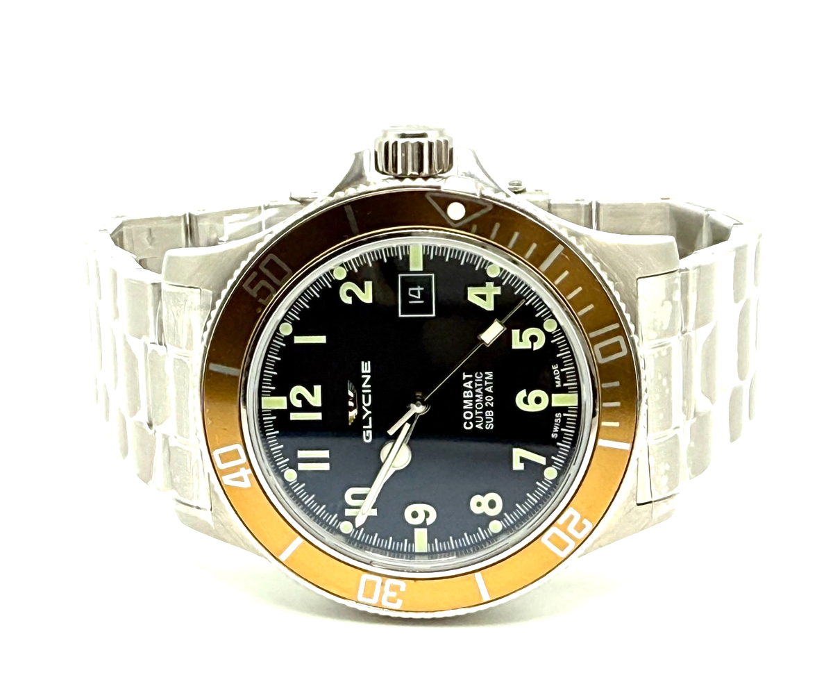 NEW SHOP WORN GLYCINE WATCH COMBAT SUB 42MM GL0090A SWISS MADE