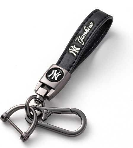 New York Yankees Baseball Fans Car Keychain Keyring Accessories Leather NWT - Picture 9 of 13