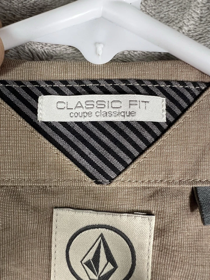 Volcom shirt Men's L button up Classic Fit Brown Long Sleeve *Picture* - Image 4 of 4