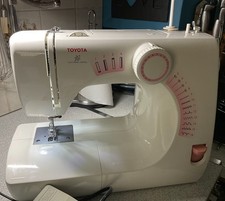 Toyota RS2000 Sewing Machine
