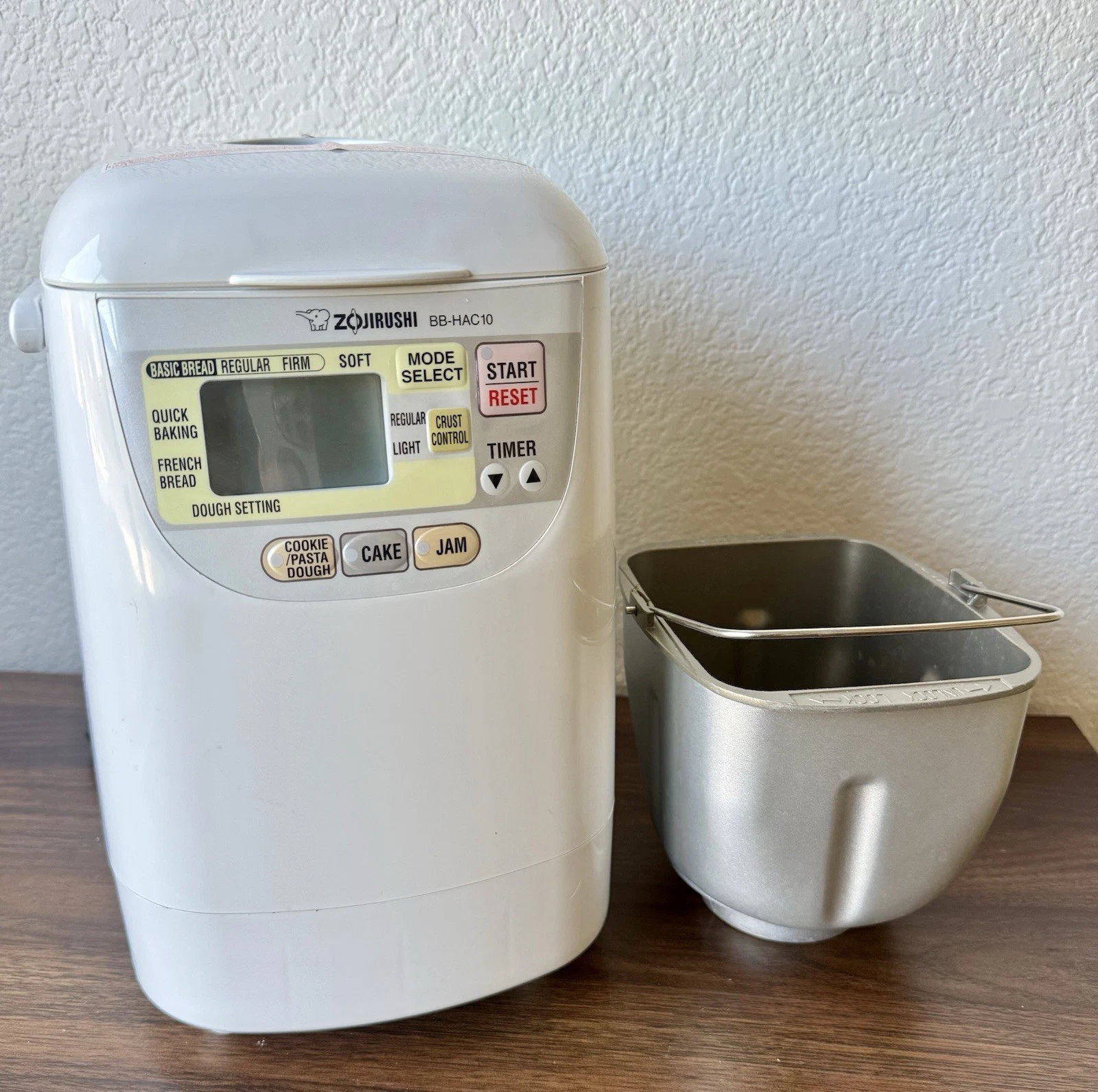 Zojirushi BBHAC10 Programmable Mini Breadmaker - White
Opens in a new window or tab
