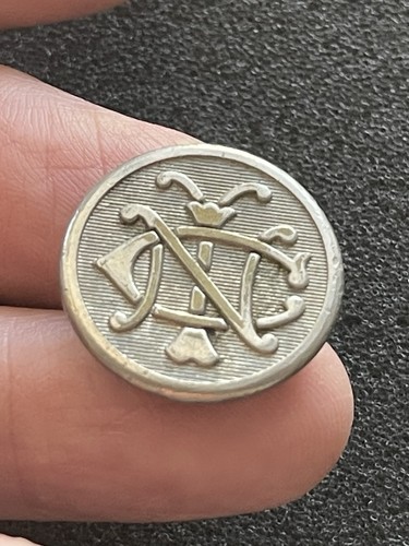Early Die Type New York Central Railway Uniform Button TM2412