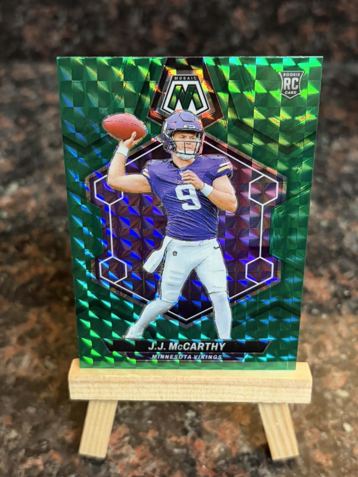 2024 Panini Mosaic - Rookies J.J. McCarthy #310 Green Mosaic Prizm (RC)
