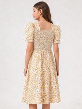 Floral Print Waist-Cinching Mid-Length Dress