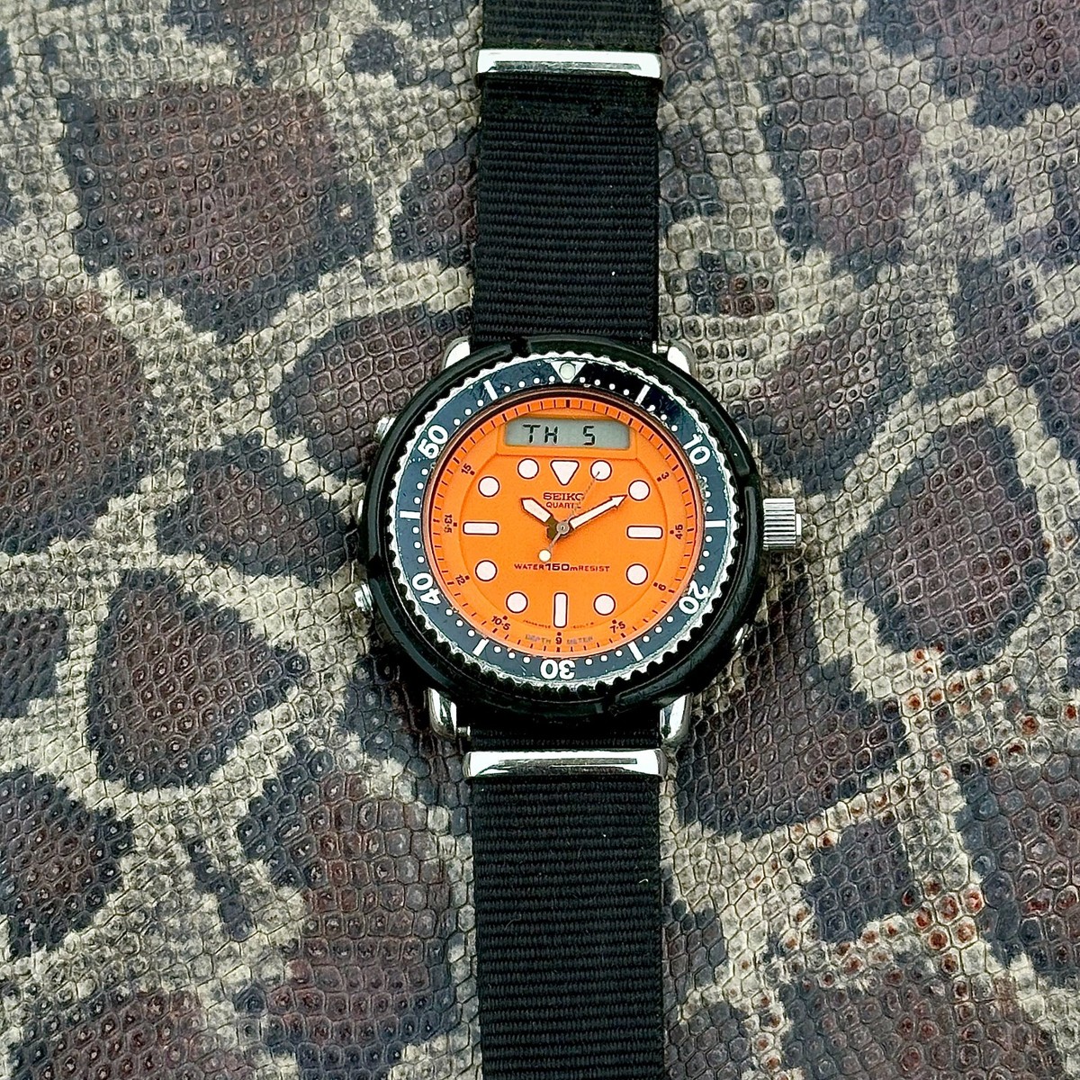Orange Seiko Arnie Ana/Digi Quartz Men's Watch H558-500A | eBay Orange Seiko Arnie Ana/Digi Quartz Men's Watch H558-500A | eBay