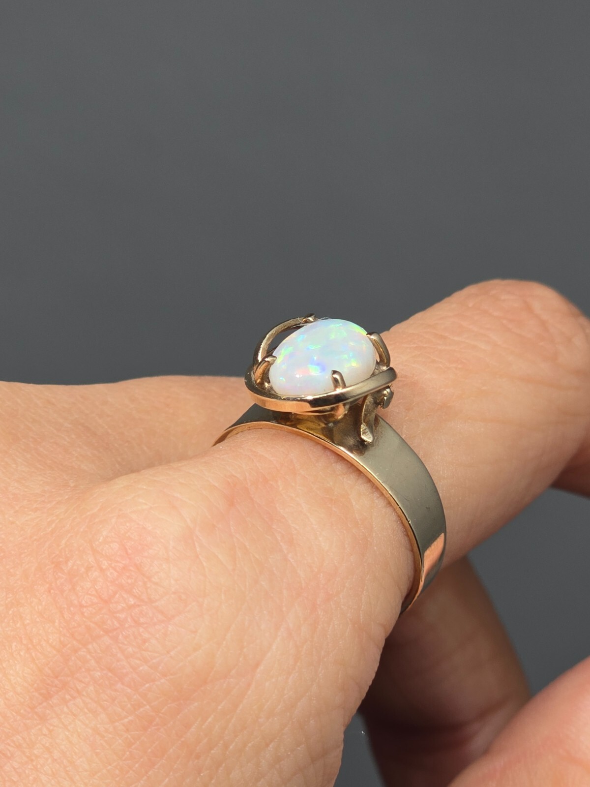 Vintage Australian Solid White Opal Solitaire 9ct… - image 3