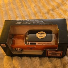 Harley-Davidson 1955 Chevrolet Sedan Delivery Bank Diecast Limited Edition