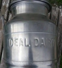 Ideal Dairy Menominee Michigan 12 Quart RARE Aluminum Milk Dispenser Canister