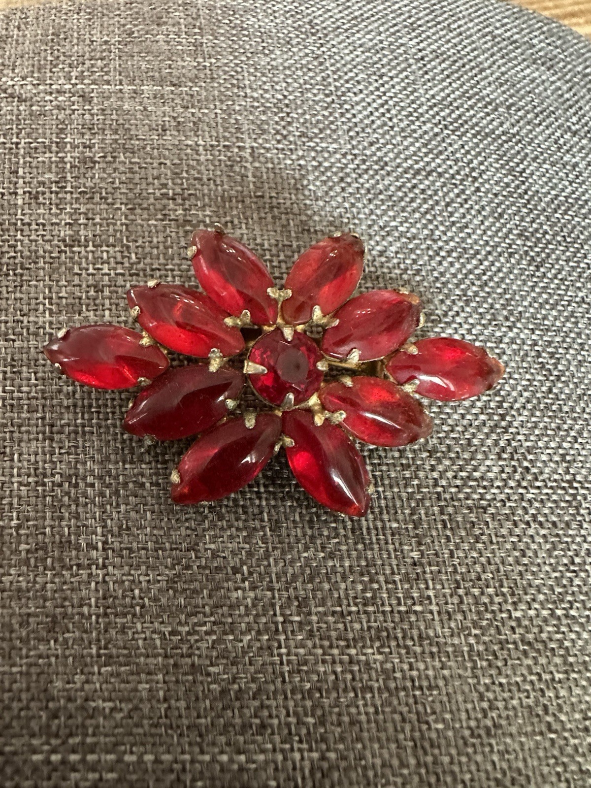 Vintage Red Rhinestone Floral Goldtone Brooch Pin