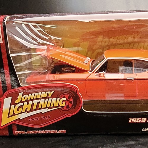 Johnny Lightning 1969 Chevy Chevelle SS 1:24 Diecast Metal Orange Muscle Car🚗 - Picture 2 of 7