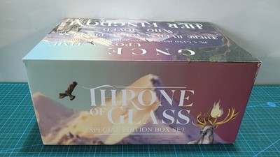 Throne of Glass Series by Sarah J. Maas - Special Edition Box Set
