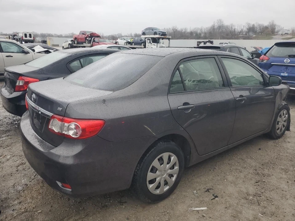 Двигатель вентилятора 2011 Toyota Corolla от оригинального производителя б/у 97 000 миль - подходит для нескольких моделей - Изображение 3 из 4