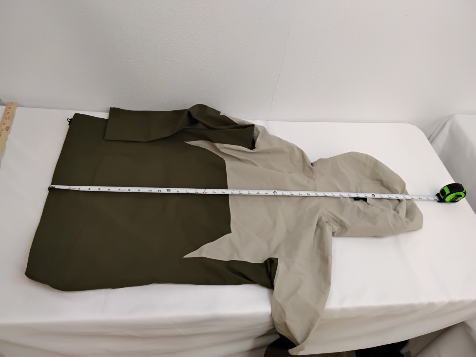 Arc'teryx Rush Gore-Tex Jacket Women's L Green/Beige (Rune/Tatsu) NWT #J5158 thumbnail 20