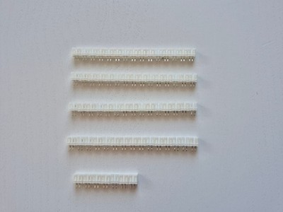 67x Sullins SWR201 2-pol. 2,0 mm THT Header weiß