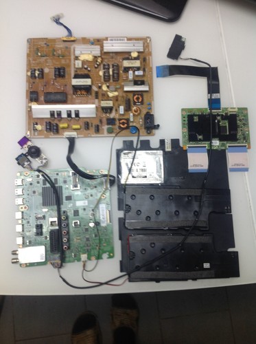 BN44-00622B Netzteil +  Mainboard  + WLAN, IR ,Boxen Samsung LED TV  UE40F6500SS