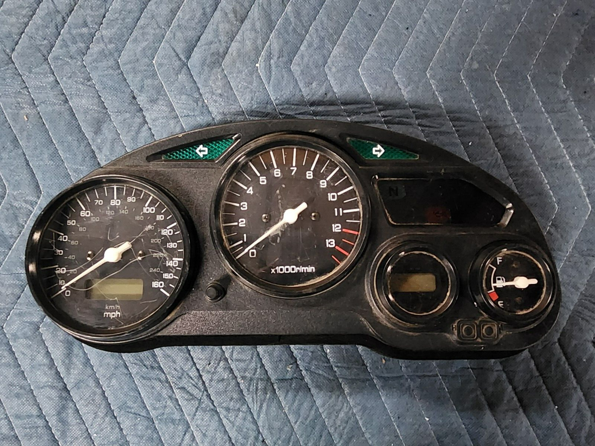 Gauges gauge instrument cluster speedo tach odometer GSX750F GSX