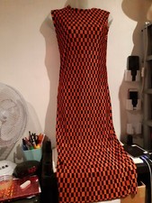 *NEW* Nasty Gal. Orange/black Crinkle Stretch Dress. Size 4