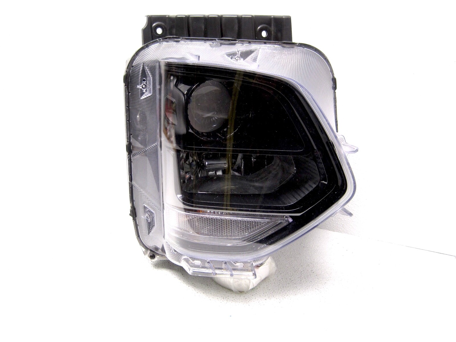 Hyundai Santa FE Right LED Headlight 19 20 OEM for sale online | eBay