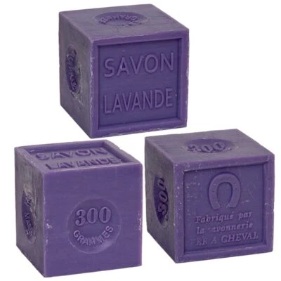 MAISON DU SAVON Savon de Marseille 3 x 300g - Französische Seifenwürfel aus ätherischem Lavendelöl