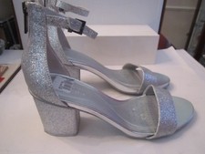 KENNETH COLE SILVER SPARKLE ANKLE SANDALS - 3" HEEL - SIZE 8 MEDIUM