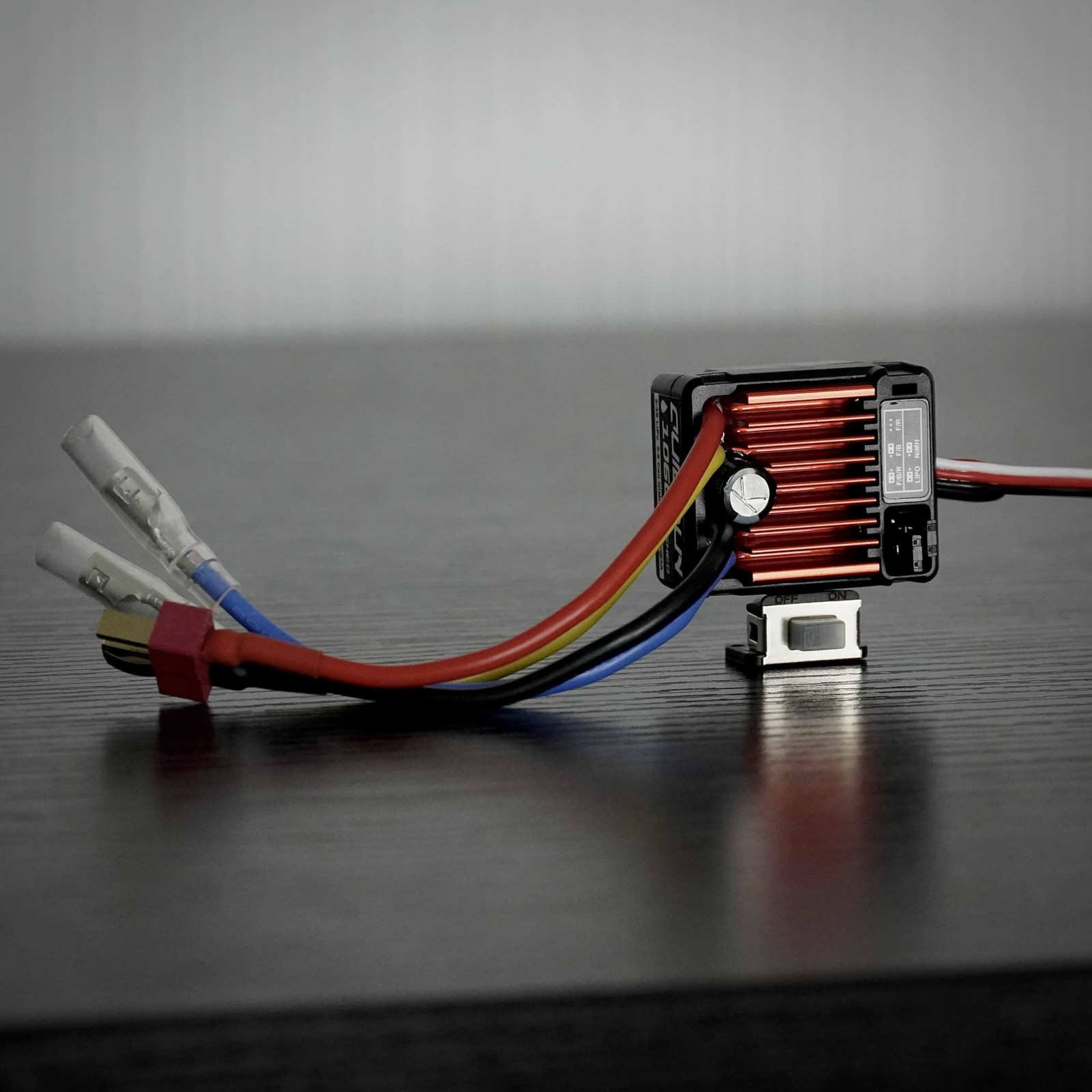 QUICRUN 1060 WP Brushed ESC T-Plug