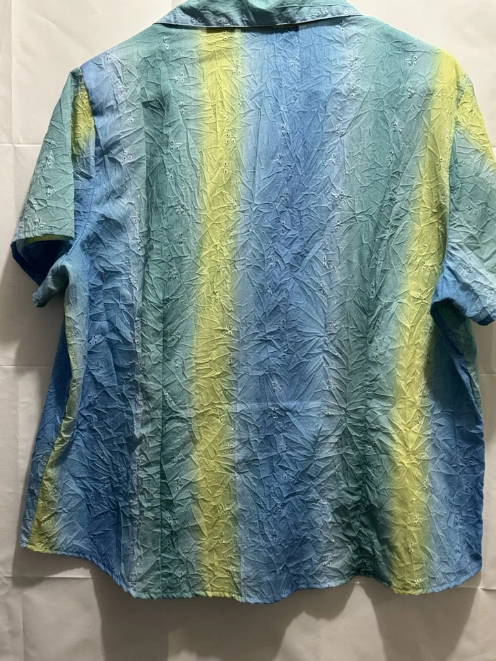 Blusa Lemon Grass Studio feminina floral azul amarela com material enrugado tamanho XL - Imagem 3 de 4