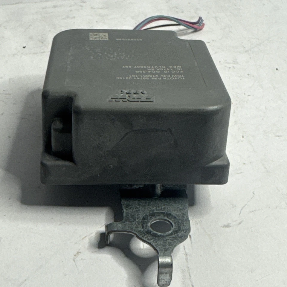 TOYOTA COROLLA 2009 MÓDULO RECEPTOR CONTROL PUERTA ENTRADA SIN LLAVE OEM Foto 3 de 4