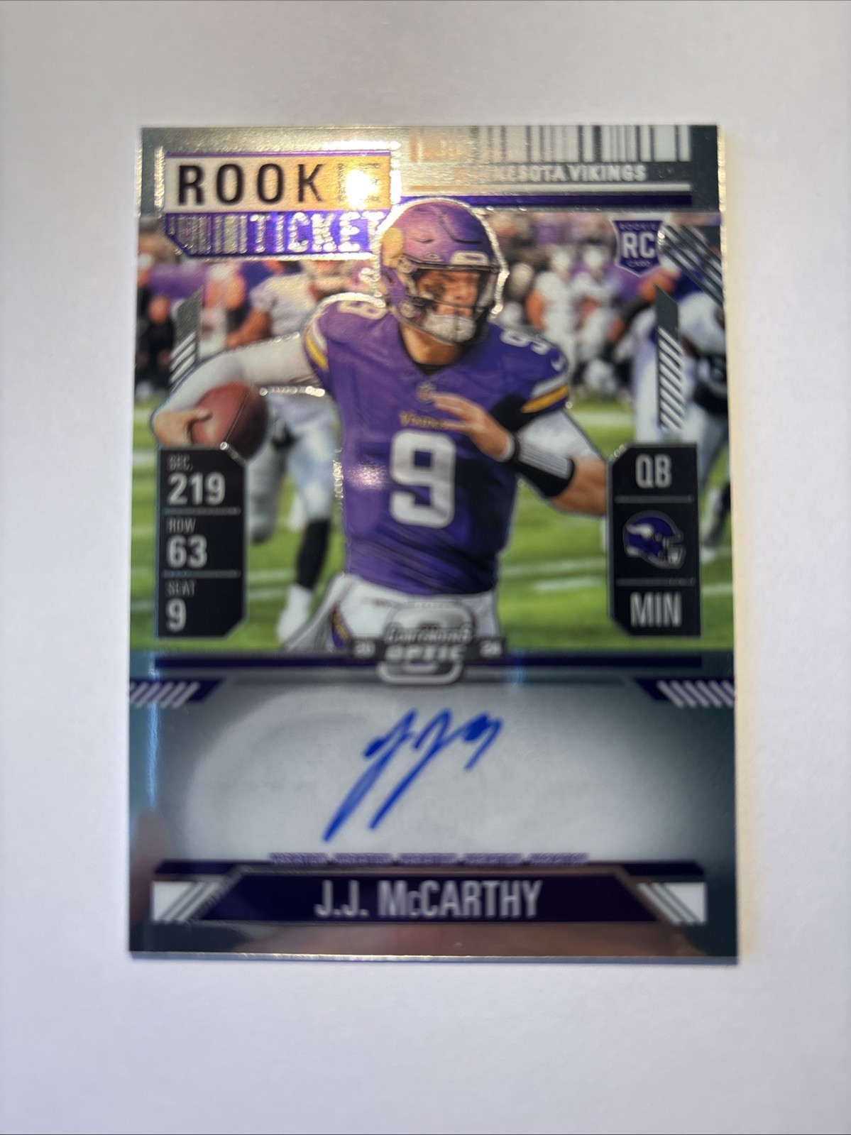 2024 Contenders Optic J.J. McCarthy Rookie Ticket Auto Variation RC  #101