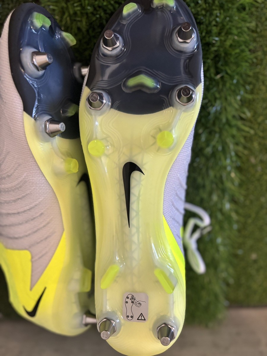 Nike Phantom GX II 2 Elite SG-Pro P Metallic Silver Volt  display picture 1