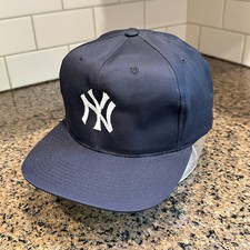 New York Yankees New Era Pro Model Snapback Hat Vintage MLB Logo Error Deadstock