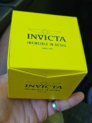 New in box Invicta ProDiver Seconds Hand Date Trinite Quartz  display picture 2