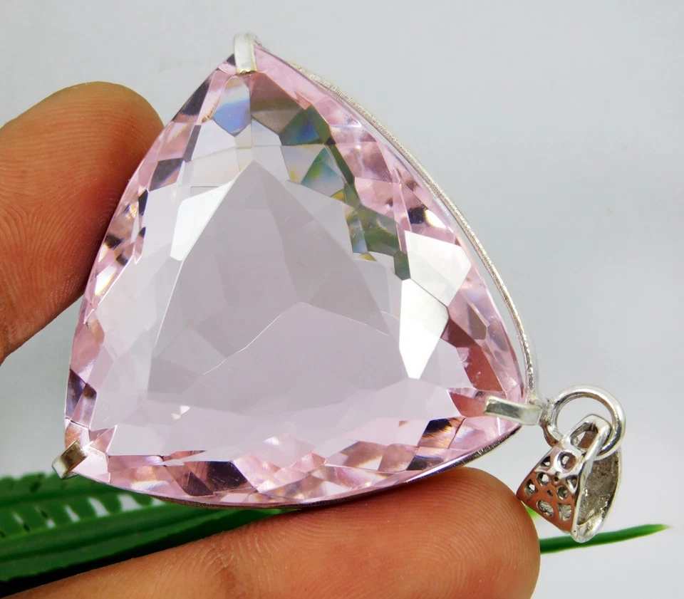 Colgante Topacio Rosa Natural 242.20 Ct Corte Trillón Piedra Preciosa Certificada de Brasil Foto 3 de 4