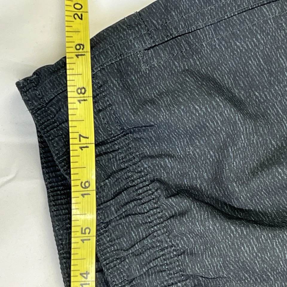 Rip Curl Lazy fade Casual Shorts XXL  Men’s Lay Days Beach Skate Surf - Image 4 of 4