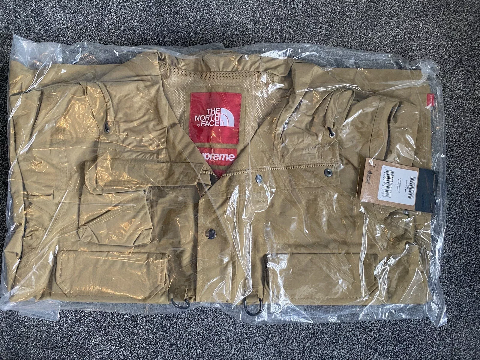 SUPREME X THE NORTH FACE VESTE CARGO ANCIENNE BRONZE / OR SS20 / TAILLE L / DS