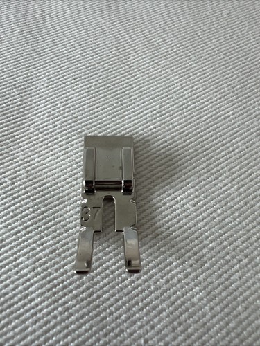 Genuine Bernina #37 Patchwork Snap-on Foot for Shank Adapters