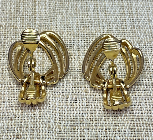 Vintage MONET Gold Tone Triple Swirl Door Knocker Clip-on Earrings - Picture 4 of 8